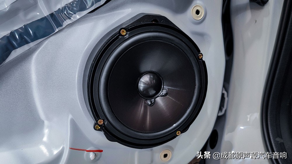 成都飞度汽车音响改装,汽车音响改装cc成都
