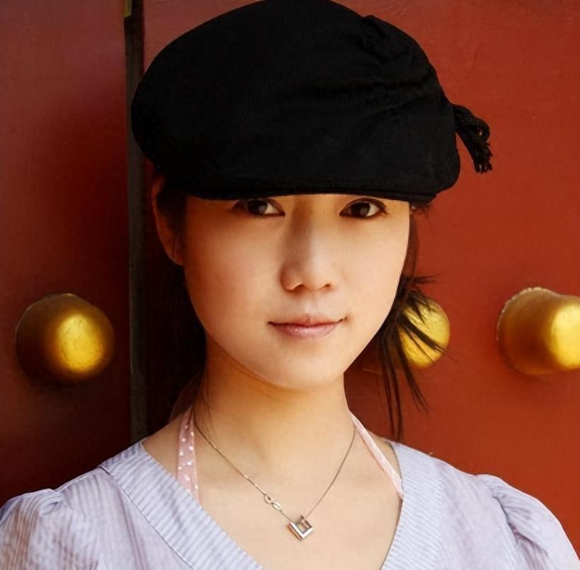 “最红裸模”*筱雨张**：22岁时拍写真火爆全网，如今将近40岁仍单身