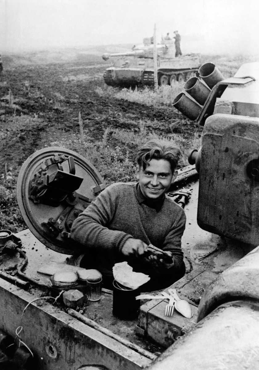 硬核模式武器战输出手法教学,硬核军事解说