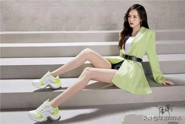 频频高调为辱华品牌站台，唐嫣是缺钱被坑了，还是明知故犯？