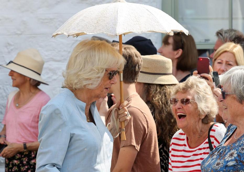 70岁卡米拉,75岁的卡米拉气场全开如女王