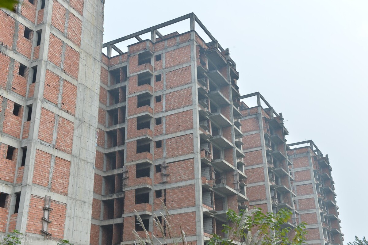 买到烂尾楼可以停止还款吗,买到烂尾楼的正确处理方式断供