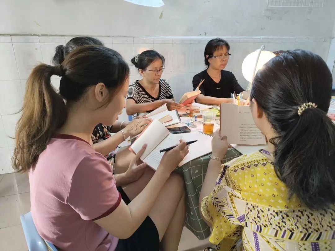 低成本创业小生意卖手工制作品,适合女生开网店做的手工