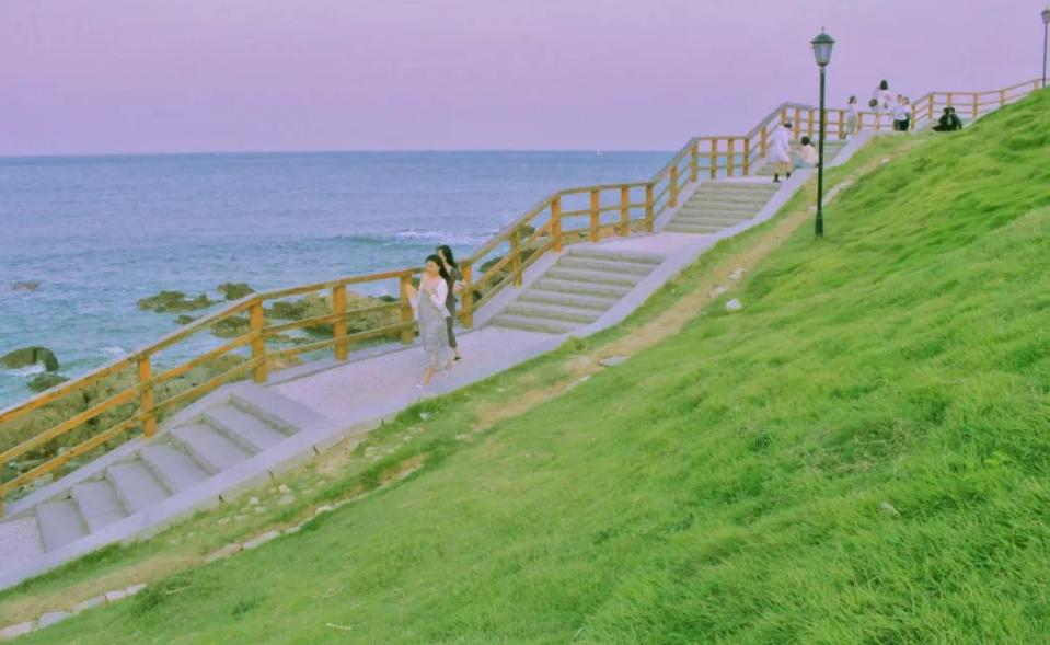 去青岛旅游的感受的短句,到青岛玩一天的说说