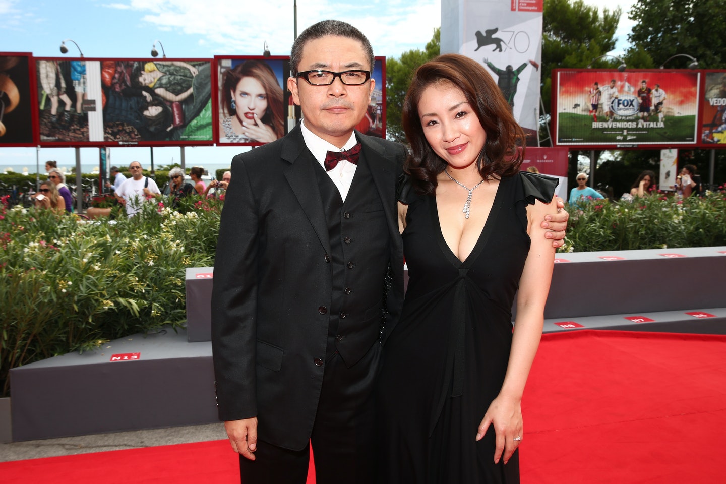 肯*光脱**就给角色！日本N号房事件被曝光，扒一扒导演园子温的恶行