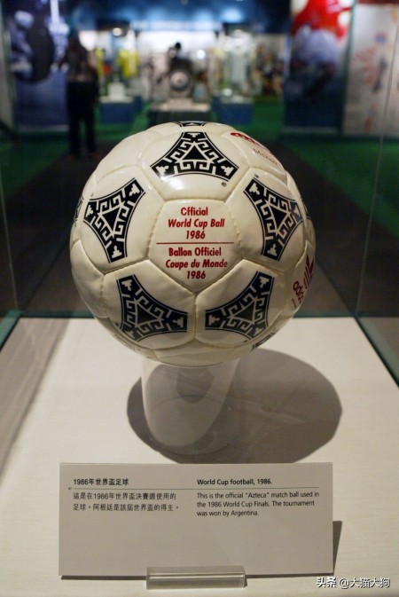 世界最早足球出现在哪里,世界上最早的踢足球视频