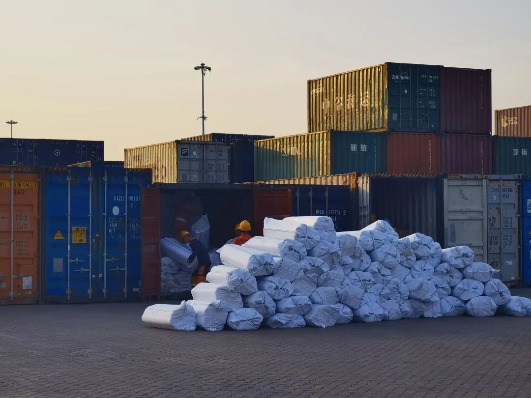 与时间赛跑为客户送去保障,与时间赛跑全力以赴做好保障