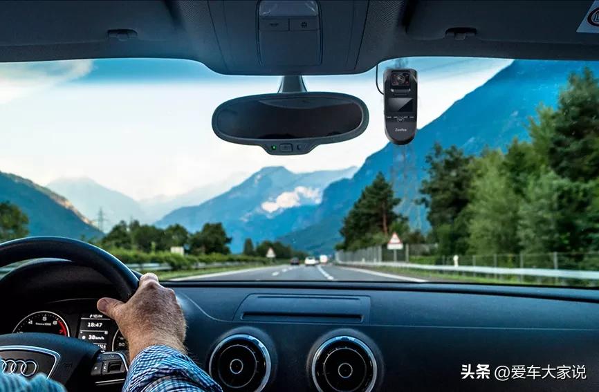 新手开车上路跑不直怎么办,方向盘偏离正常位置之调整方法