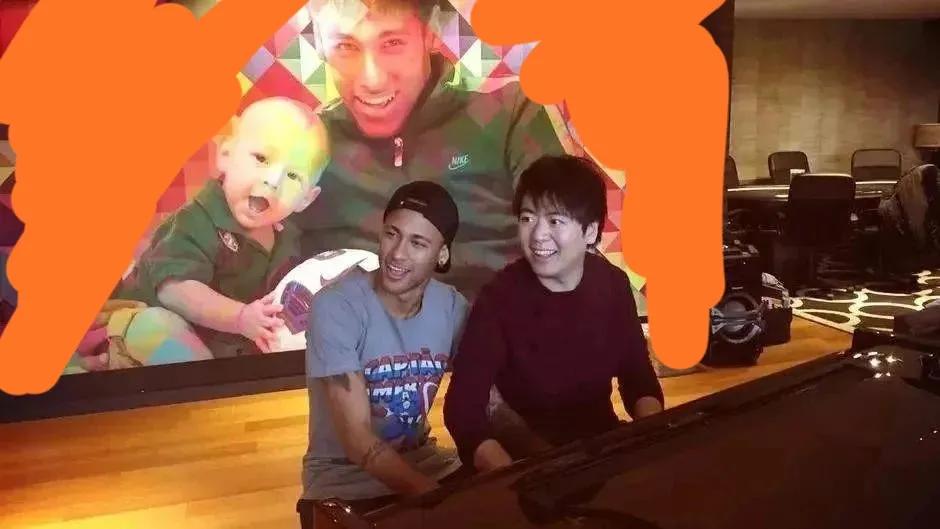 内马尔宠粉,内马尔疼爱儿子