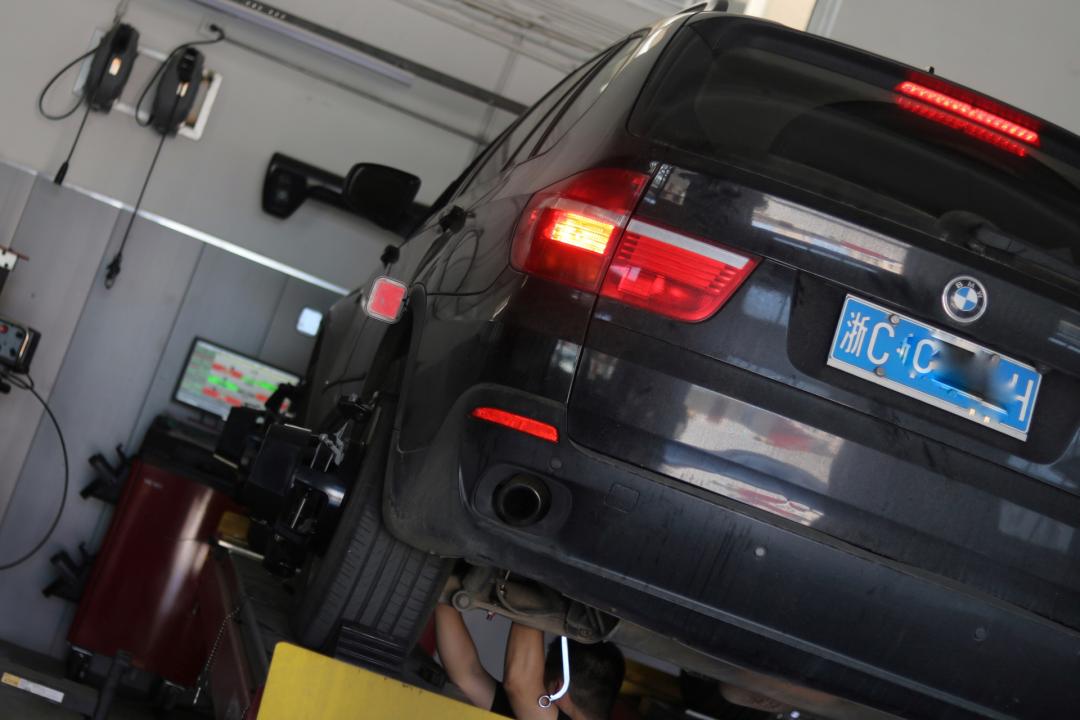 翻新整备一台老x5,13款宝马x5整备翻新