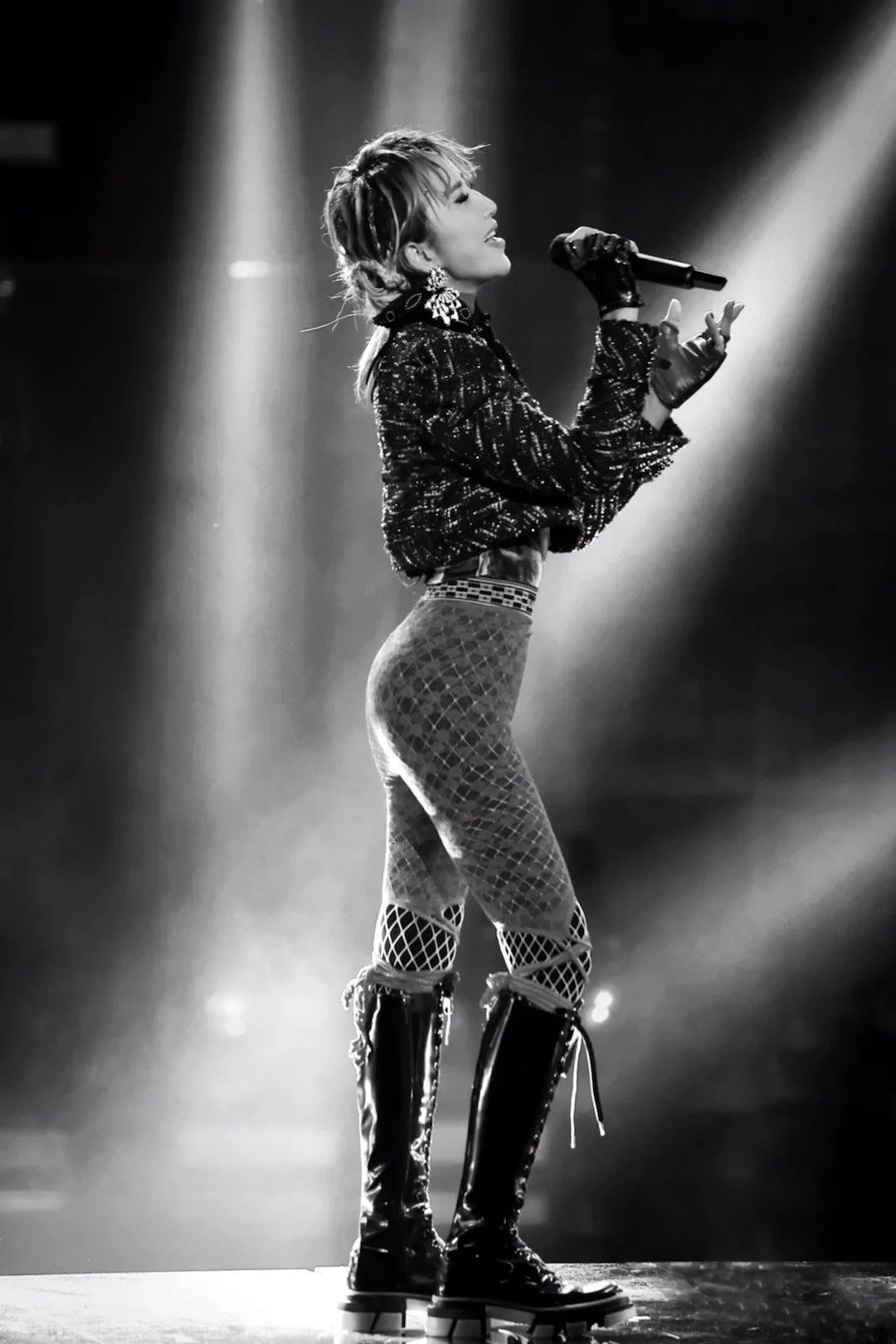 再见，笑容灿烂的李玟，不会磨灭的美丽颜色