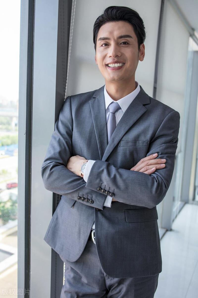 西服怎么穿才是正确的,这才是西服的正确打开方式