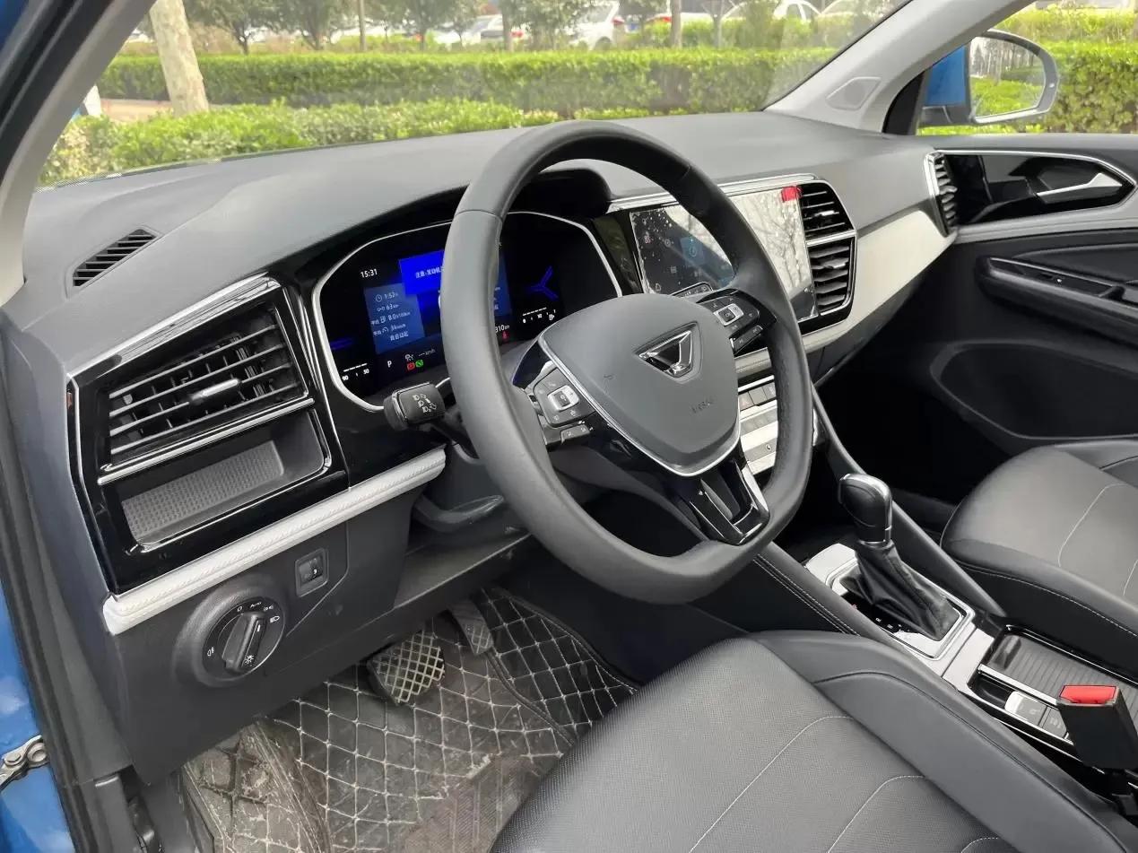 vs5捷达新歌曲,捷达vs5高光版飞歌