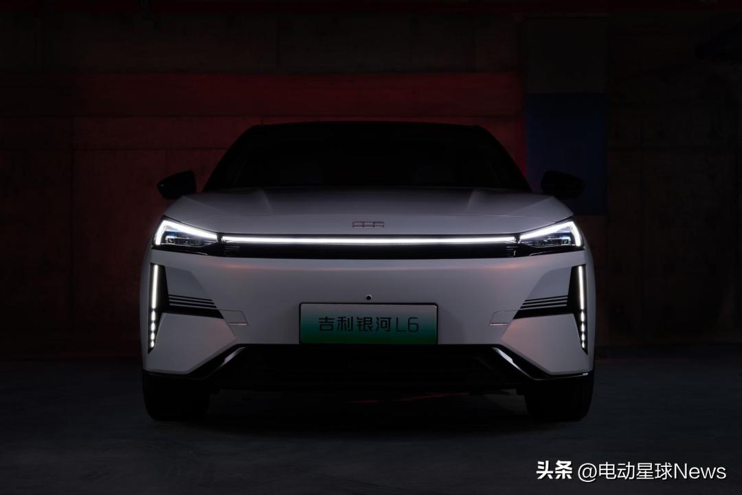 十万出头新能源吉利银河l6,吉利银河l6龙腾版125kmplus油耗