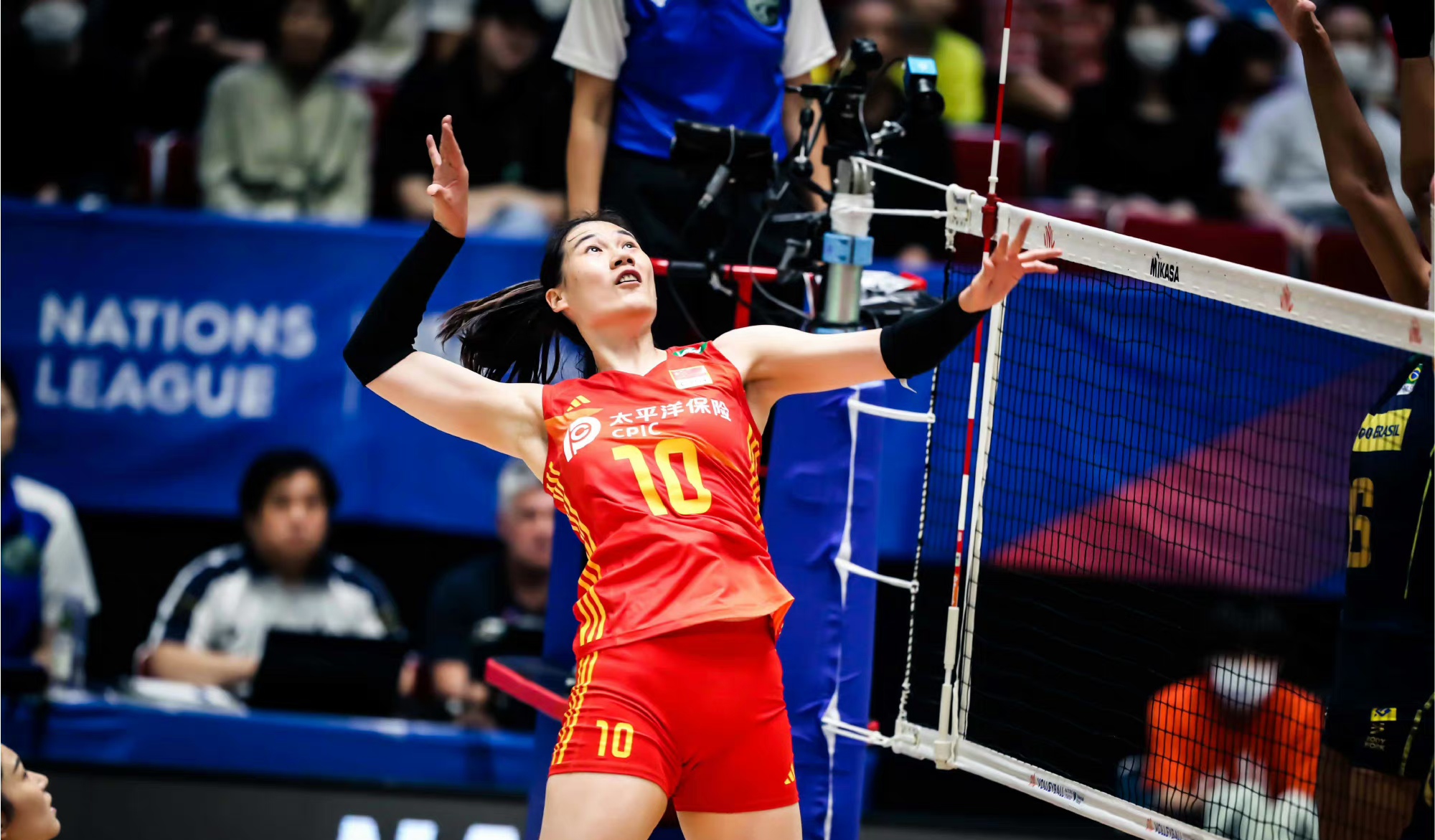 中国女排胜波兰进决赛蔡斌,中国女排李盈莹蔡斌