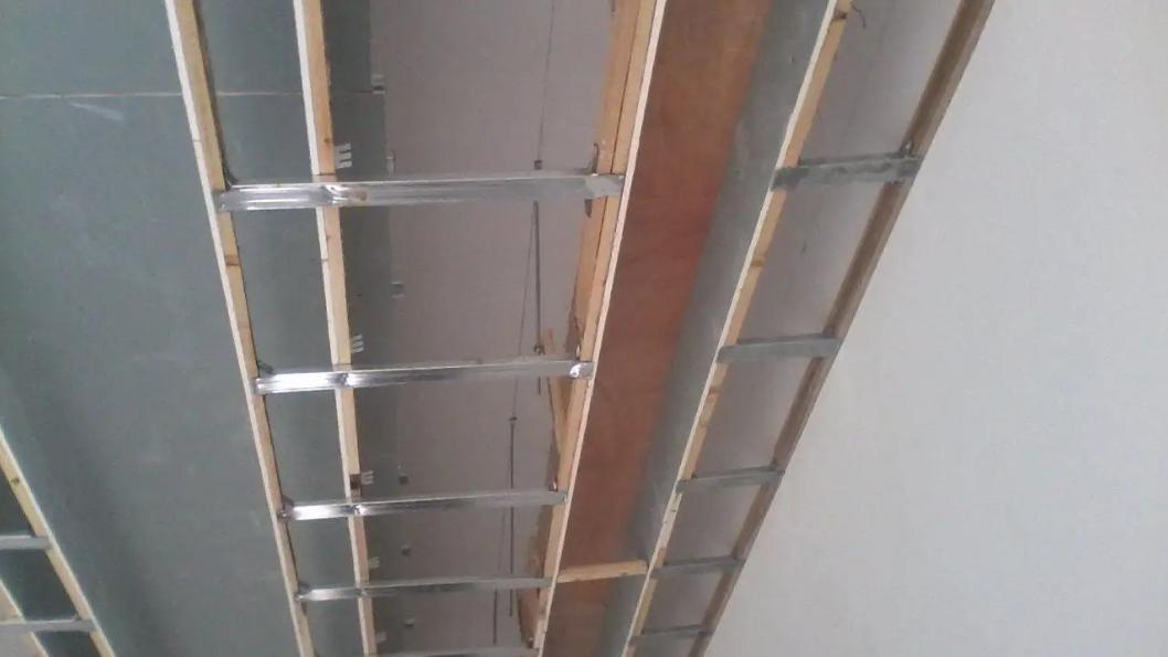 墙面干挂石材施工方法及质量标准