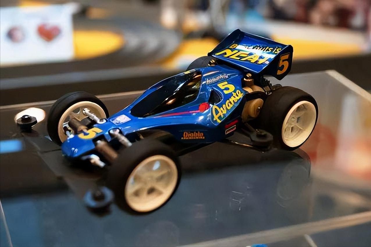 蔡东青赚了多少钱,蔡东青的玩具