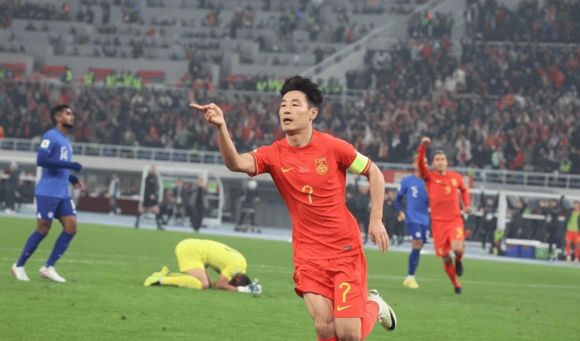 梅西与国足比赛,国足4-1新加坡直播录像