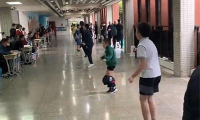 女朋友发来照片说刚运动完什么梗,女朋友发照片说刚运动完