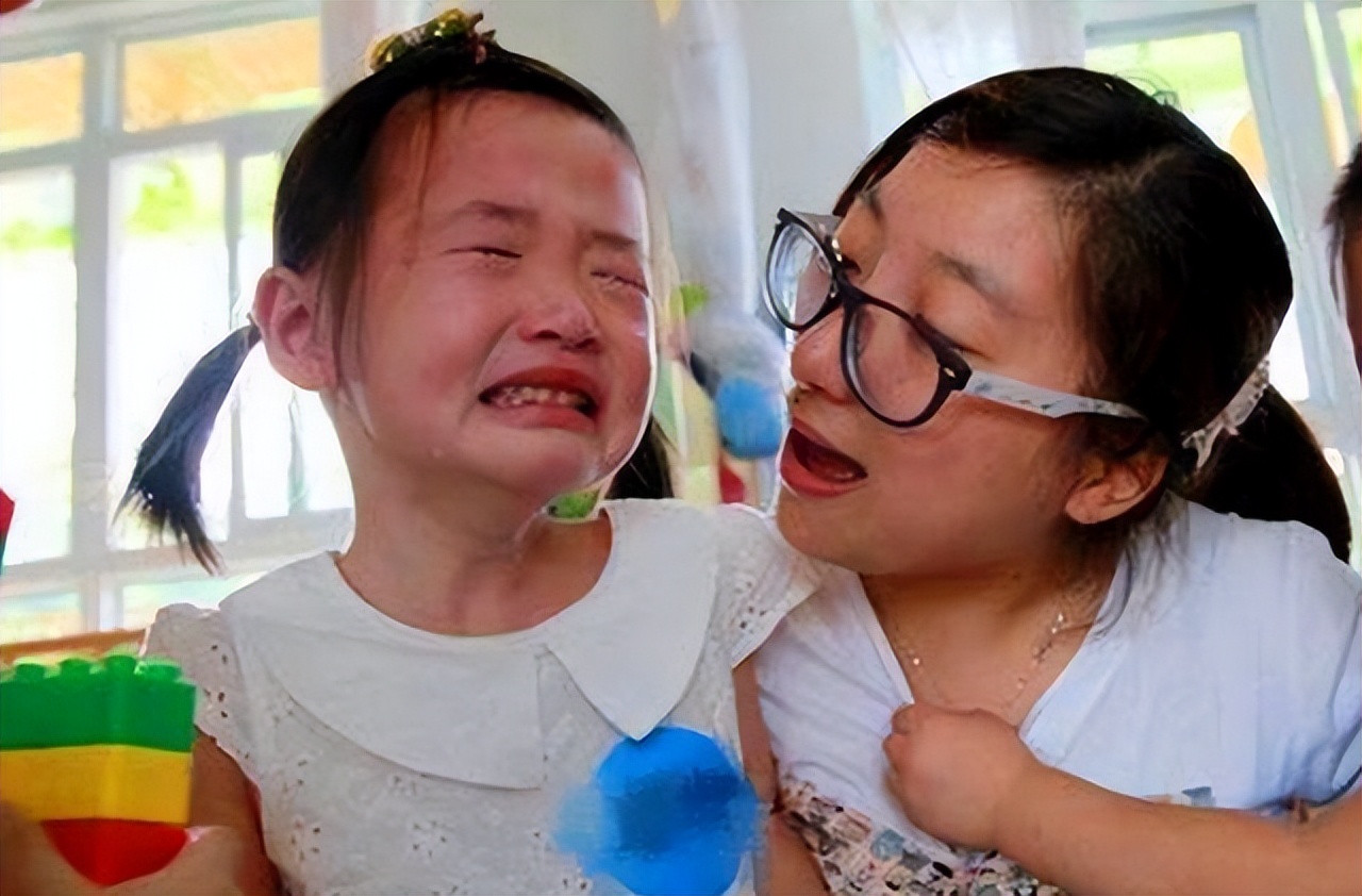 孩子学校碰破嘴该怎么理赔,孩子不小心划伤别人脸该赔偿多少