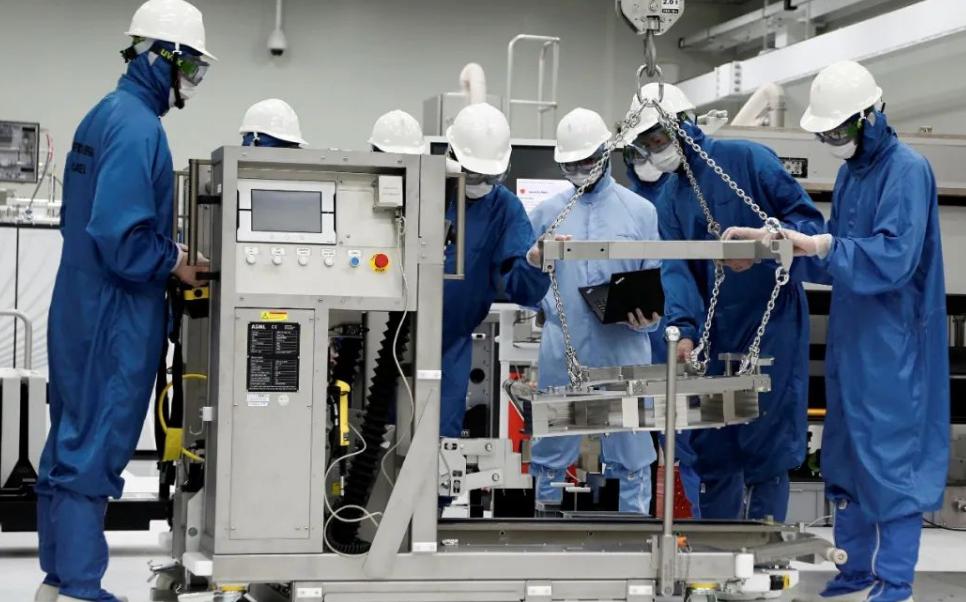 大陆asml谈光刻机,asml对中国光刻机的态度变化