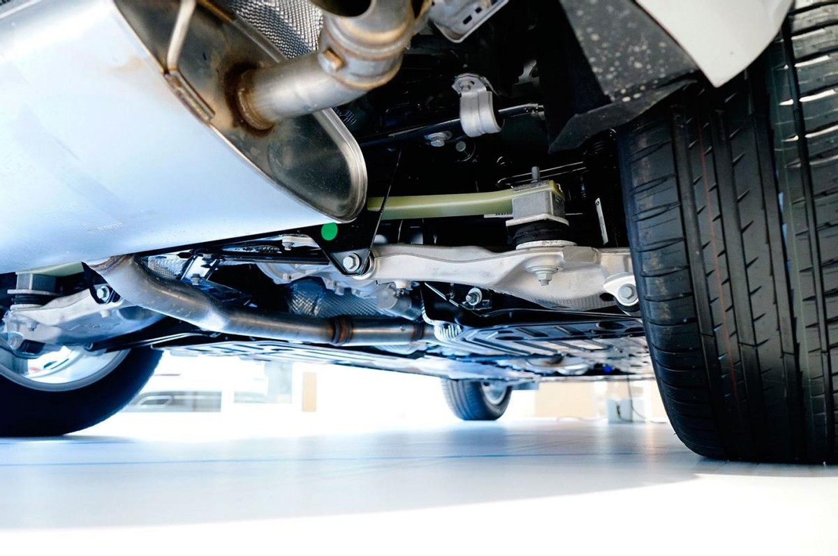 沃尔沃xc902022款t8试驾评测,沃尔沃xc602022款哪个颜色好看