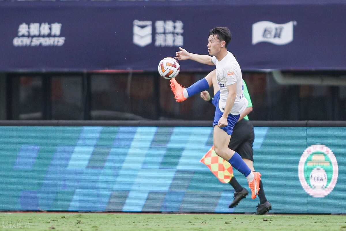 法比奥吐槽鲁能完整,山东鲁能泰山对广州足球比赛