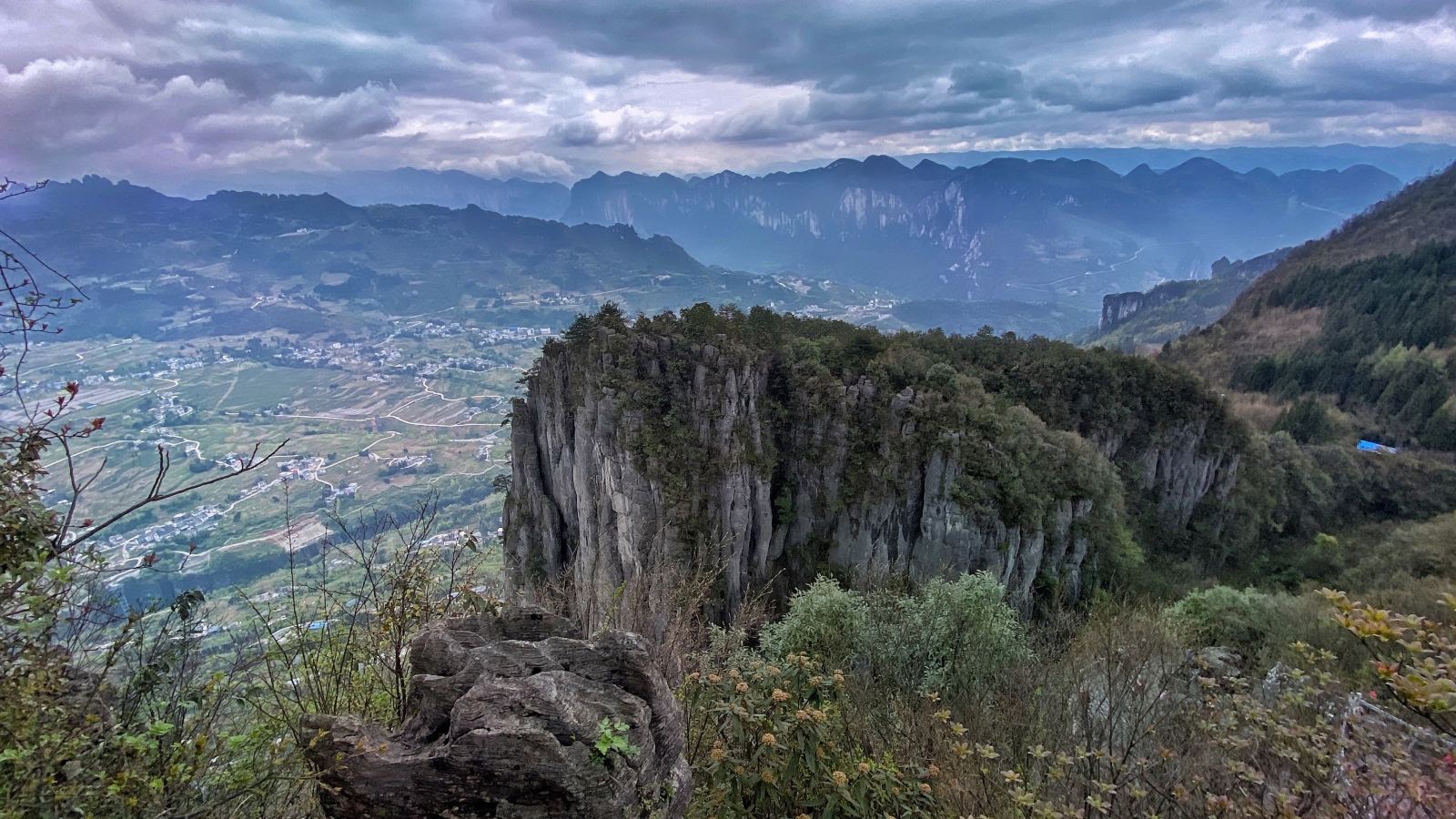 西安到恩施自驾沿途哪些旅游景点,恩施哪个景点不用爬山的路线好走