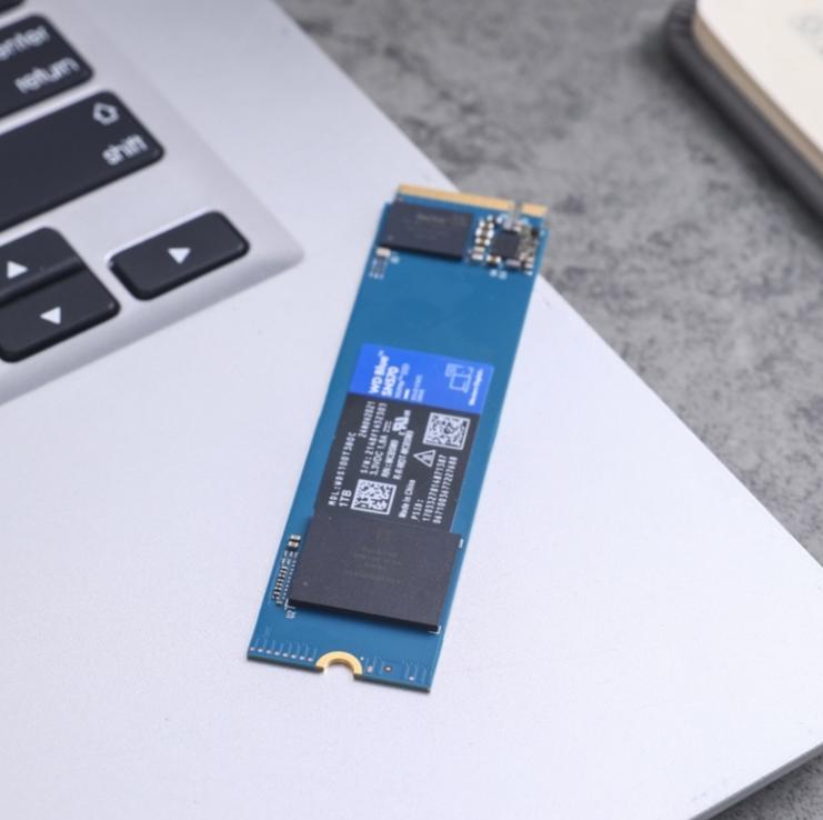 西部数据wdbluesn5702t测评,西部数据固态硬盘sn570跑分