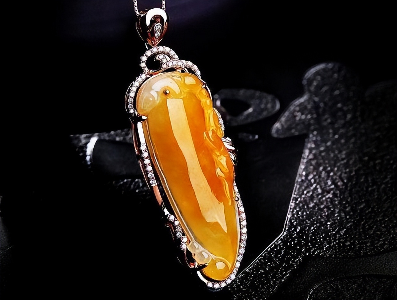 翡翠abc货什么意思,翡翠手镯abc货的区别