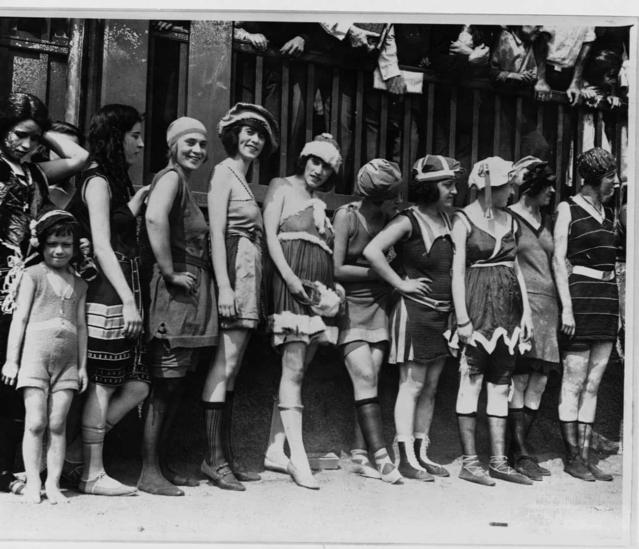 20世纪泳衣老照片,泳衣变化老照片