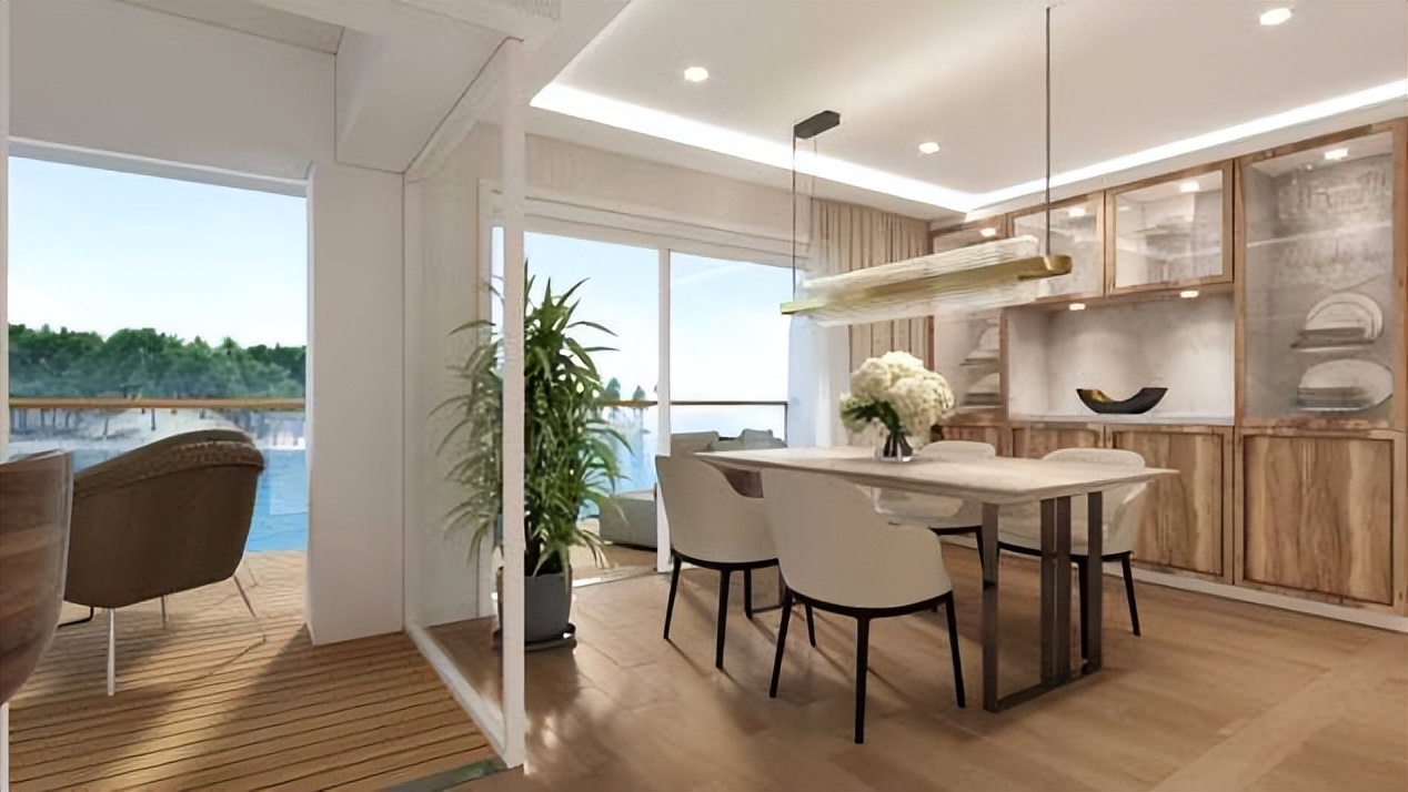 美国50岁夫妇辞职卖光家产，退休爽住游轮：比房贷便宜多了