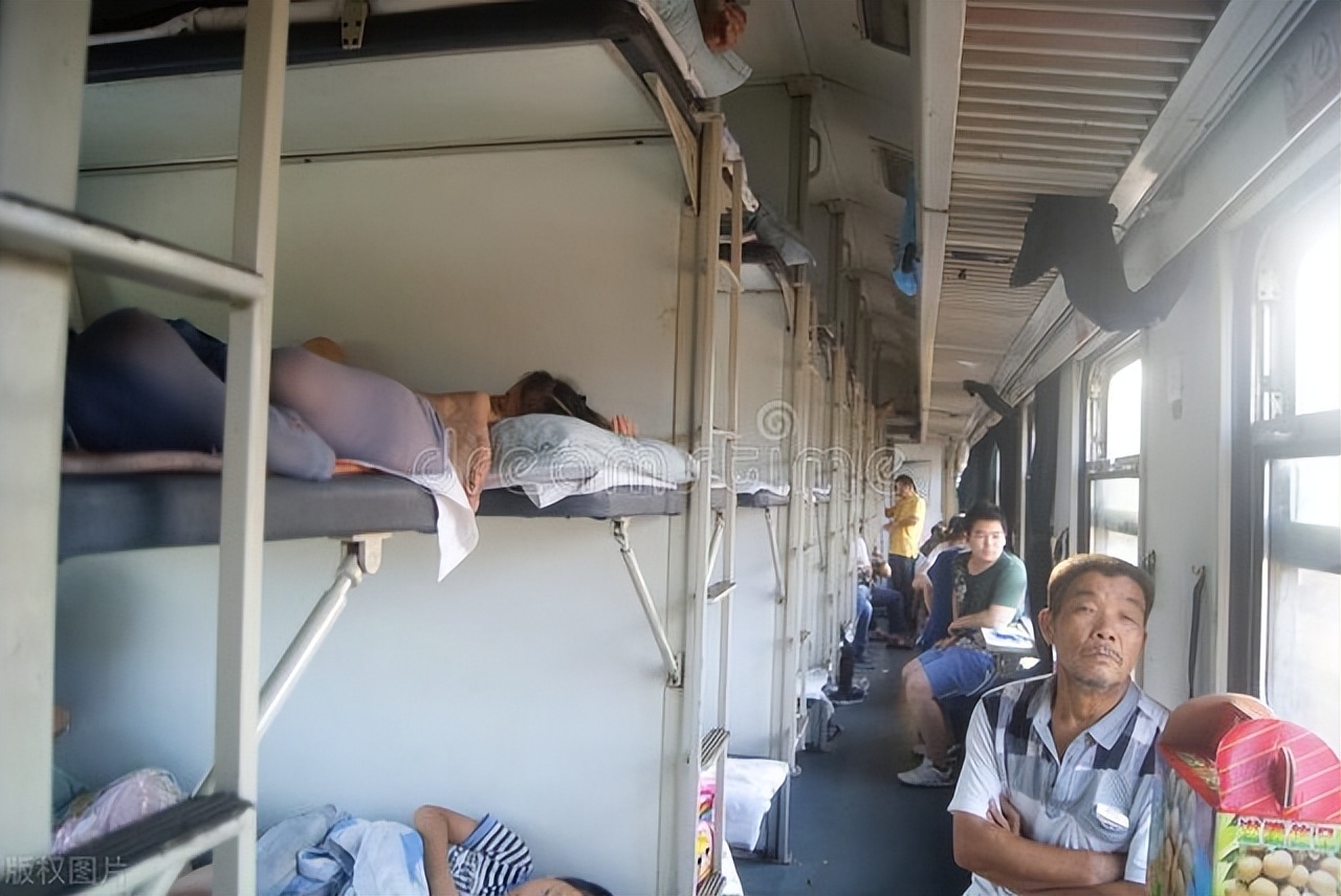 专家建议女生与狼共舞,专家称年轻女性要学会与狼共舞