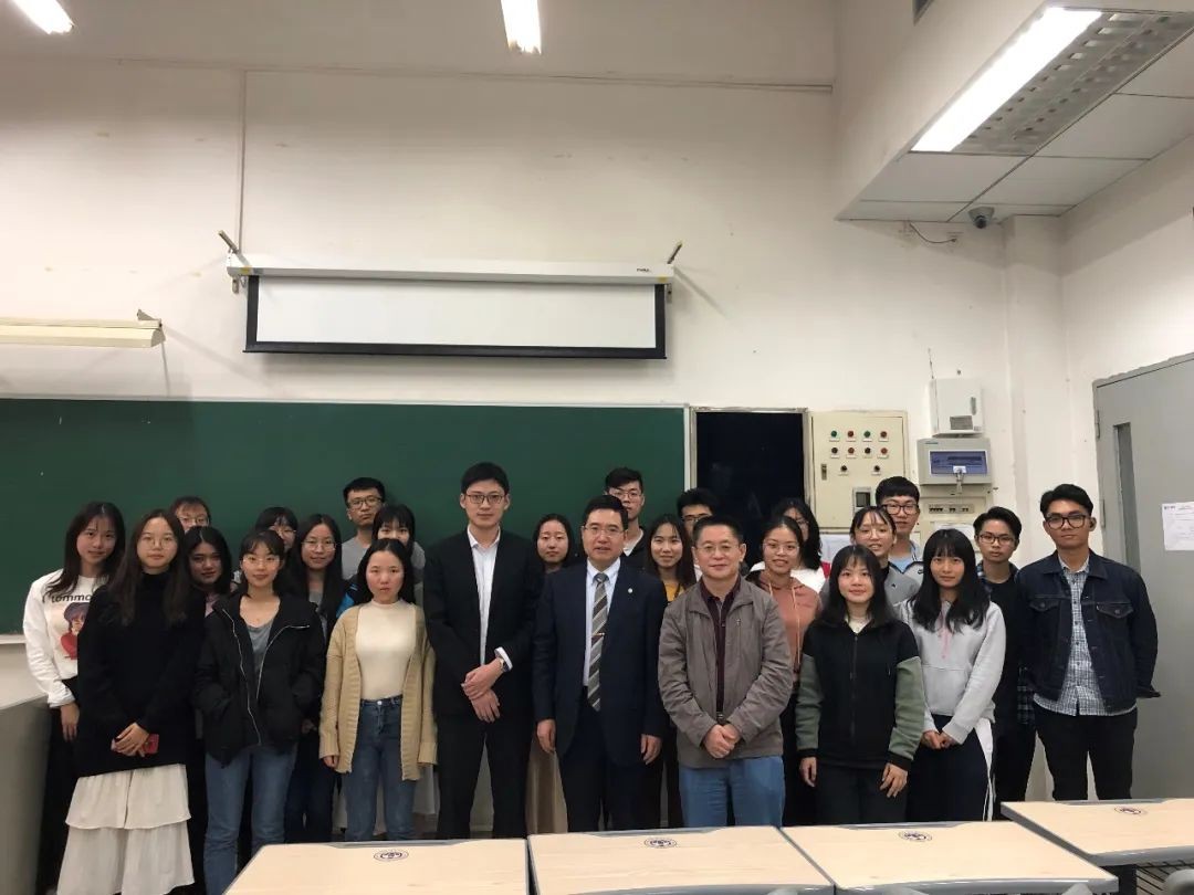 宝藏学院哪个专业好,七所宝藏学校的热门专业推荐