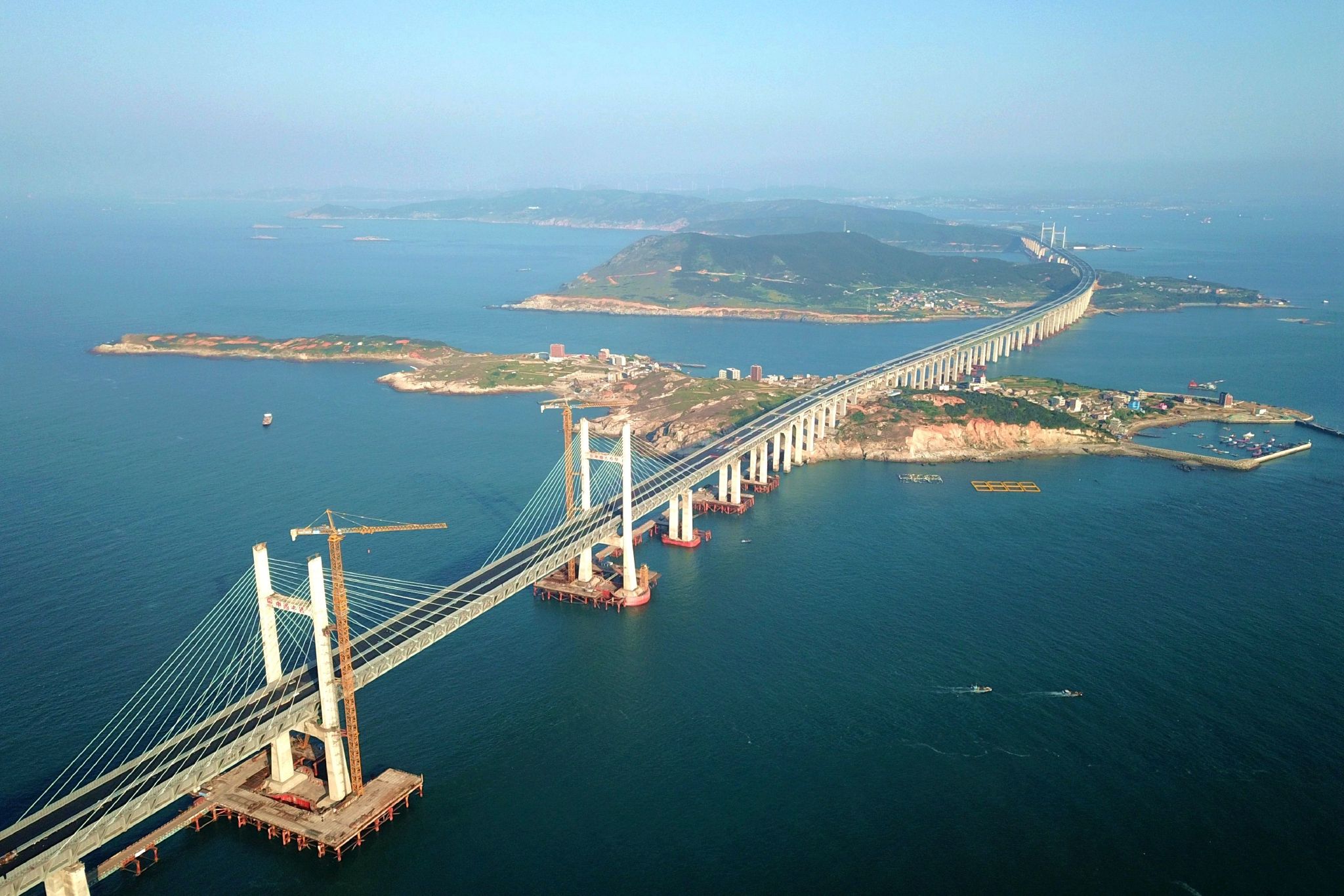 柯文哲谈台湾选战,柯文哲以33%的支持率位列第一