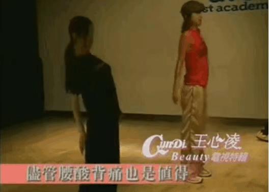 王心凌一个喷嚏炸翻全网,王心凌爆火芒果台被整懵