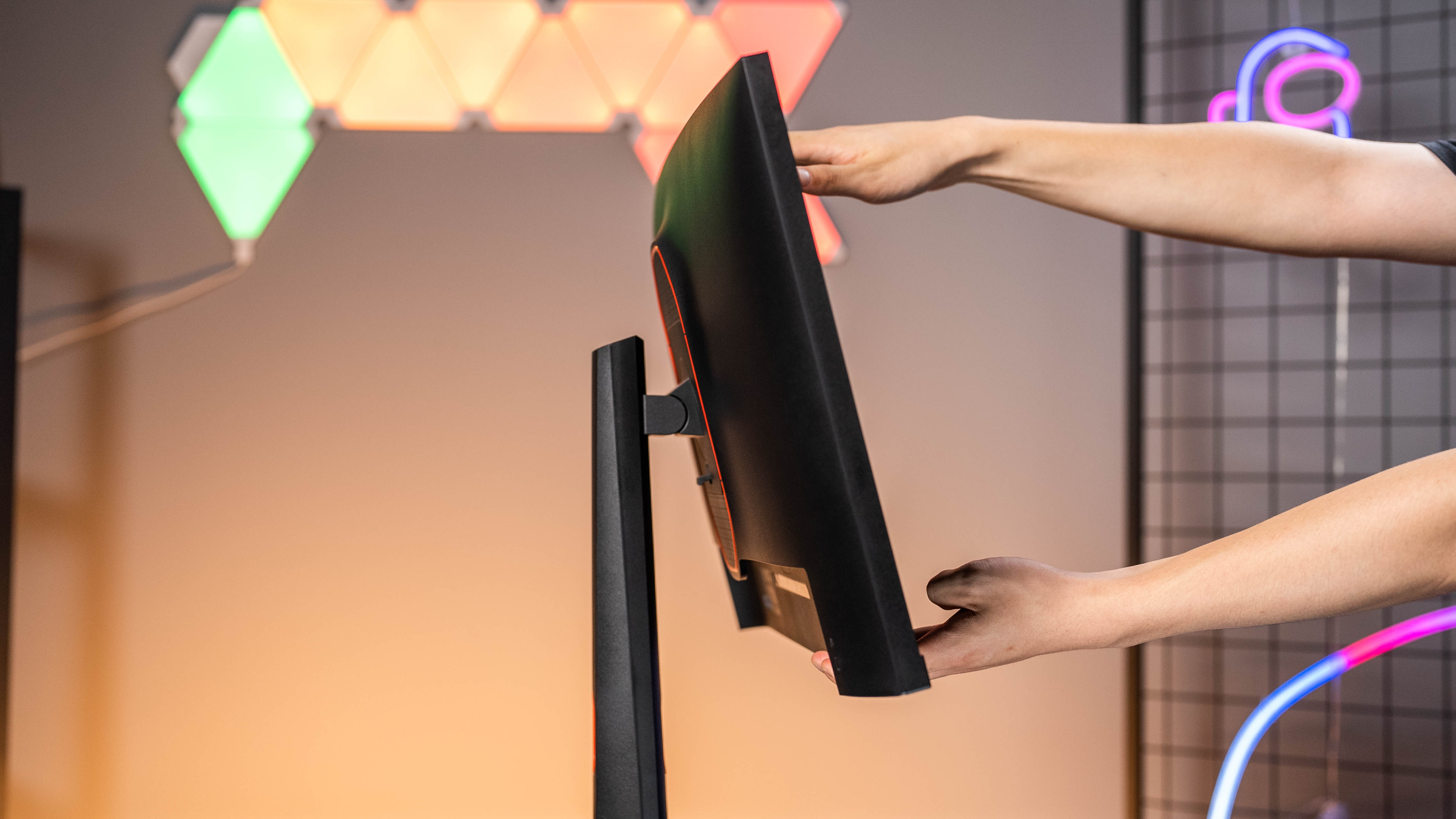 hkcig27q和sg27显示器测评,27gp850-b和q27g3z显示器对比