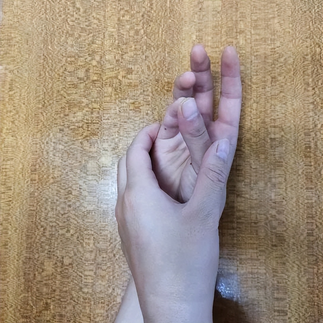 偏瘫手快速恢复的方法和动作,偏瘫手胳膊康复训练最佳方法