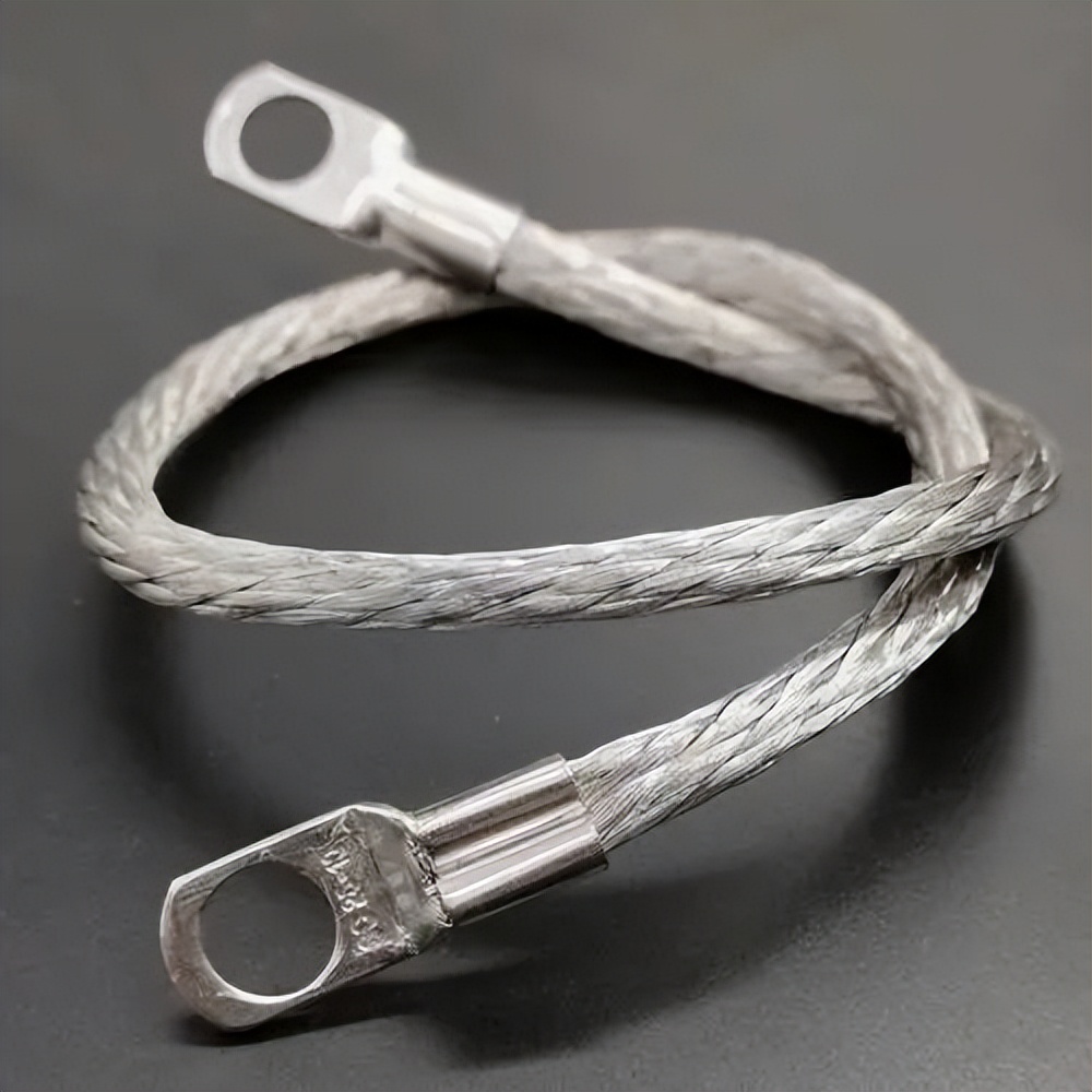 日本某名厂：在车上接一根线，马力原地提升6匹，油耗降低？