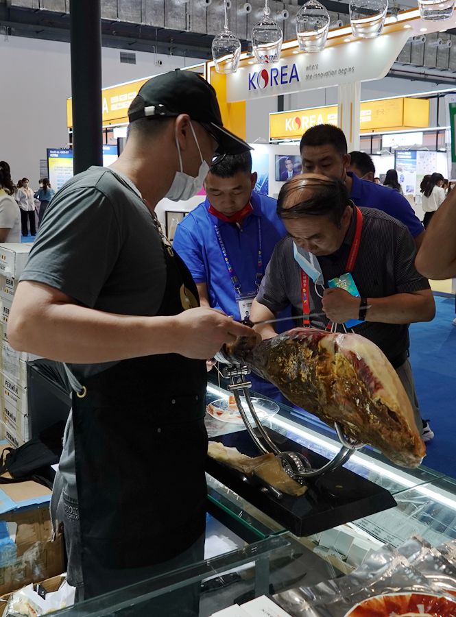 伊比利亚火腿为什么卖那么贵,伊比利亚火腿凭什么是世界最贵