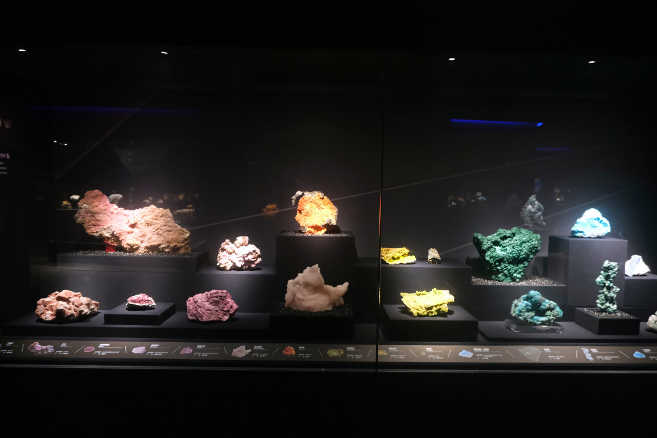 在济南哪里可鉴别石头,一块石头都有什么特征