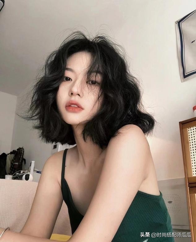 怎样烫发让黑长直显得你头发多,黑长直不想贴头皮怎么烫发