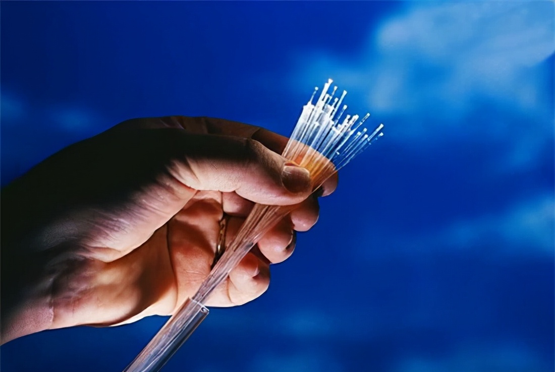 从通信工程行业来看5g现在的发展,光通信领域排名2019