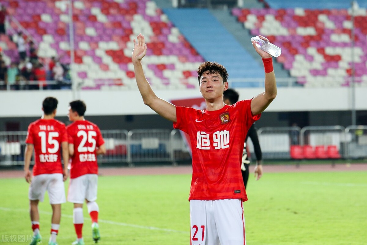 卡帅韦世豪杨立瑜,队魂回归郑智出任广州队主教练