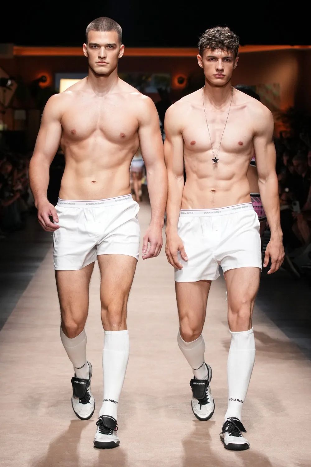 阿玛尼2024米兰春夏时装秀,2024米兰春夏时装周时间表