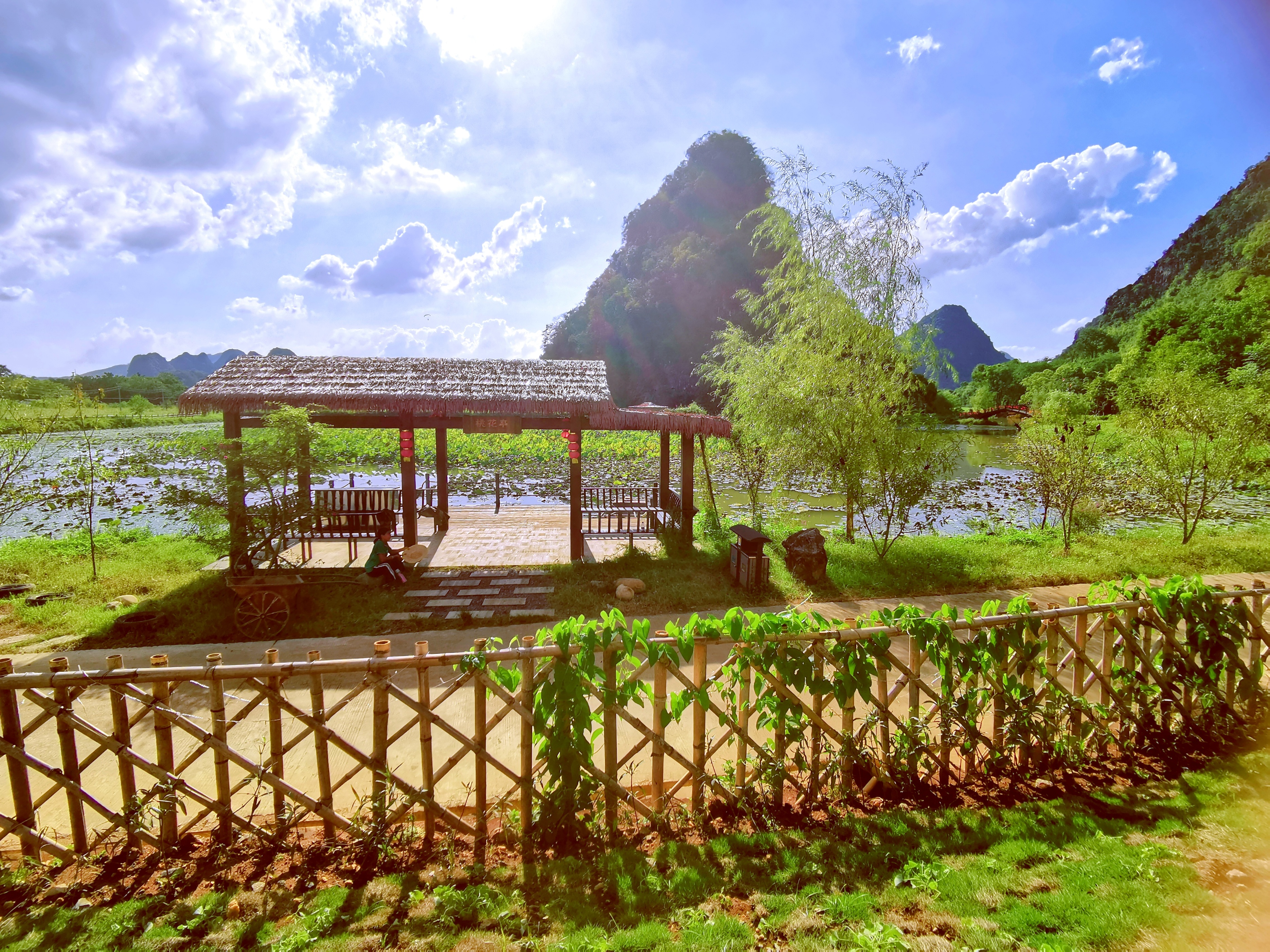 清远英德峰林晓镇精品露营地,清远英德湖畔野奢露营