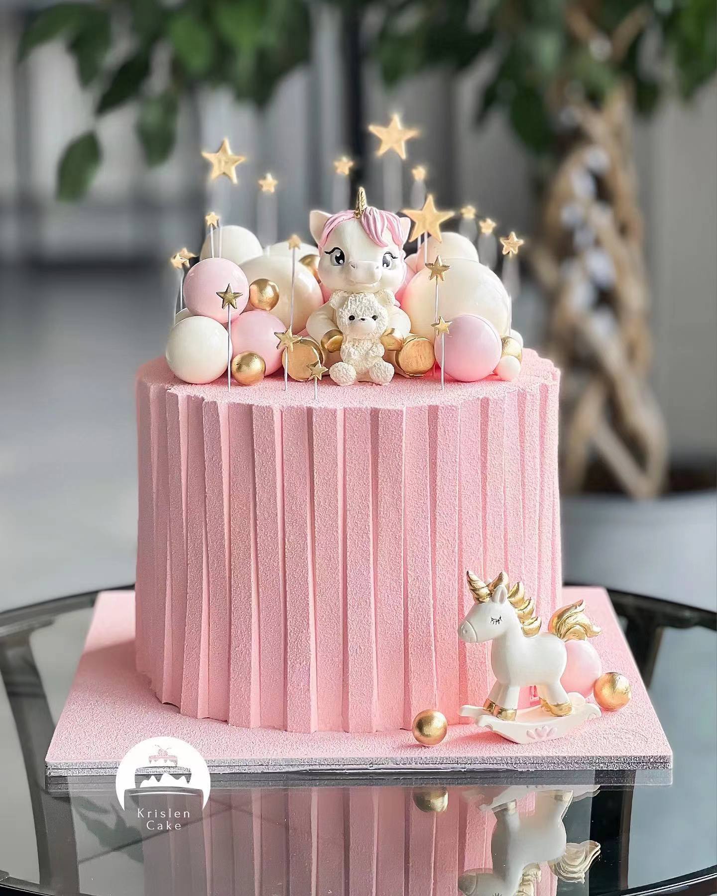 今天给大家做一款好看的蛋糕造型,美味又高颜值的蛋糕造型充满创意