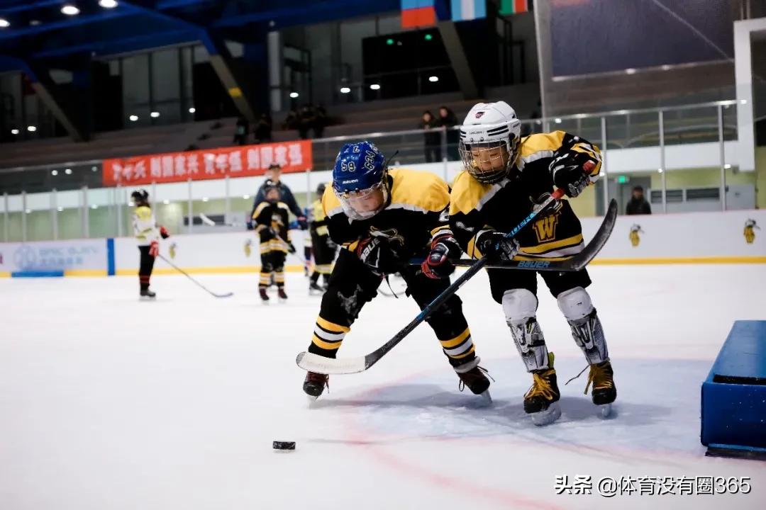探访《哇！冰球》拍摄地，原来就在这所民办学校里