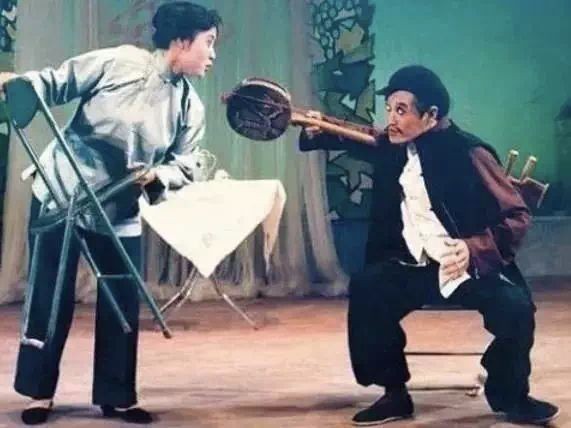 赵本山因什么原因退出舞台,赵本山什么原因退出演艺圈