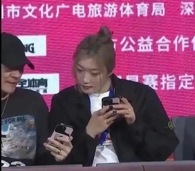 短短十几小时体育圈连爆两大瓜，篮球足球交相辉映，高潮迭起